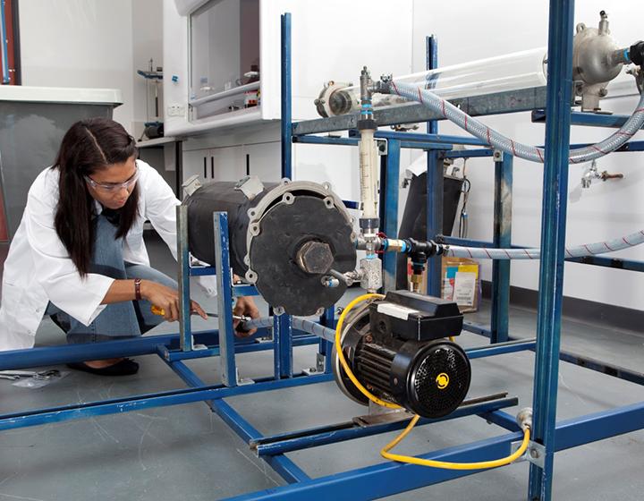 A research worker at the construction of the North Australian Centre for Oil and Gas at Charles Darwin University